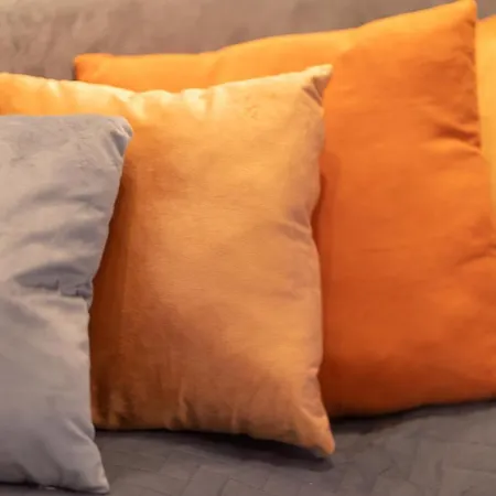 Revalia Lastekodu Bus-station Airport * تالين