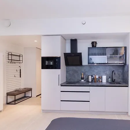 Revalia Lastekodu Bus-station Airport Tallinn