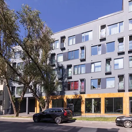 Revalia Lastekodu Bus-station Airport تالين