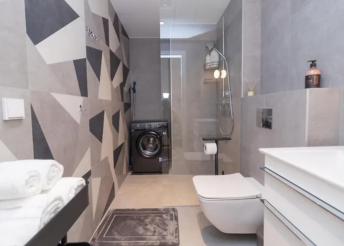 Revalia Lastekodu Bus-station Airport * Tallinn