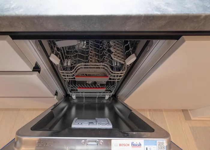 Revalia Lastekodu Bus-station Airport *