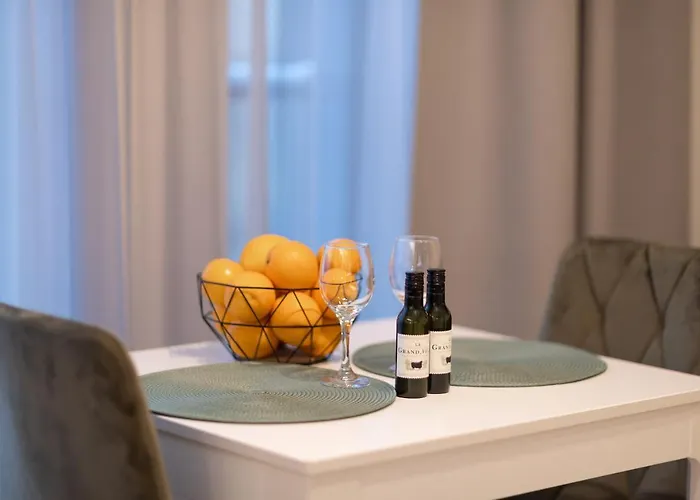 Revalia Lastekodu Bus-station Airport *