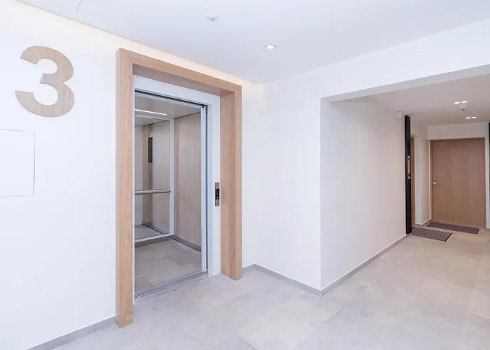 Revalia Lastekodu Bus-station Airport Apartament *