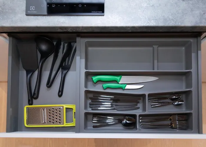 Revalia Lastekodu Bus-station Airport Apartament Tallin